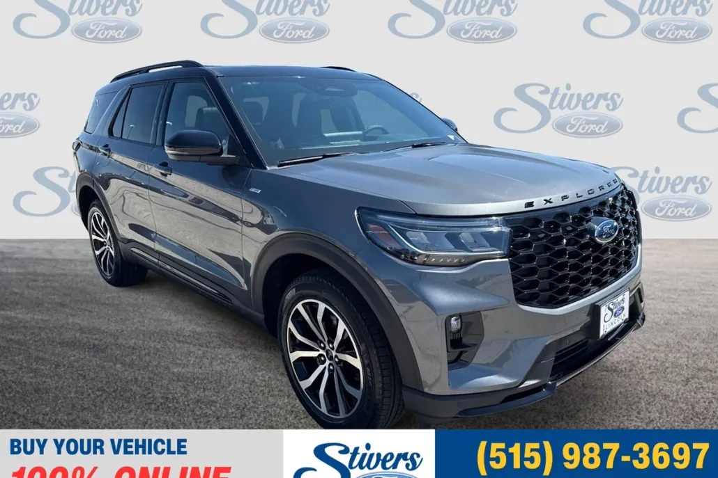 2025 Ford Explorer ST-Line photo 1
