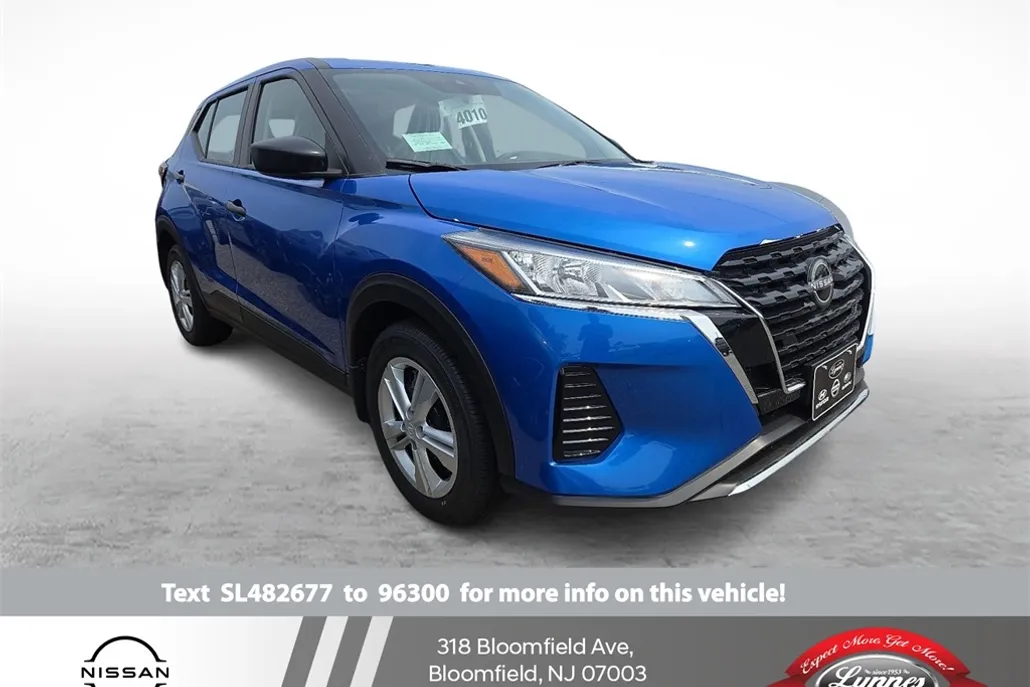 2025 Nissan Kicks Play S photo 1