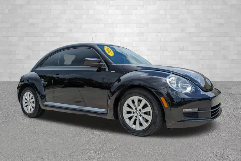 2016 Volkswagen Beetle 1.8T S photo 1