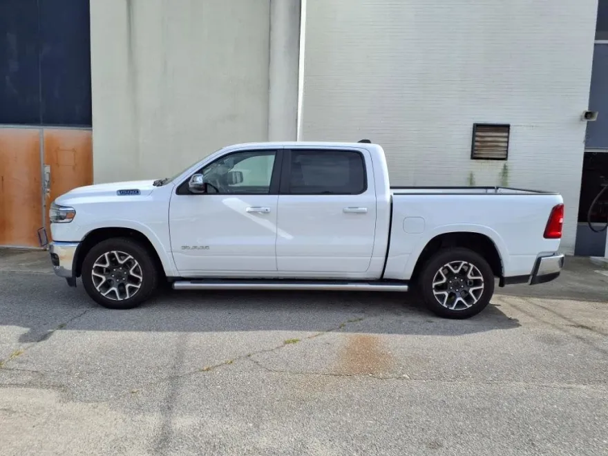 2025 Ram 1500 Laramie photo 1