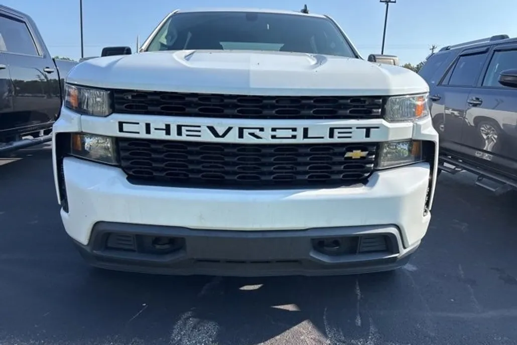 2022 Chevrolet Silverado 1500 Custom photo 1