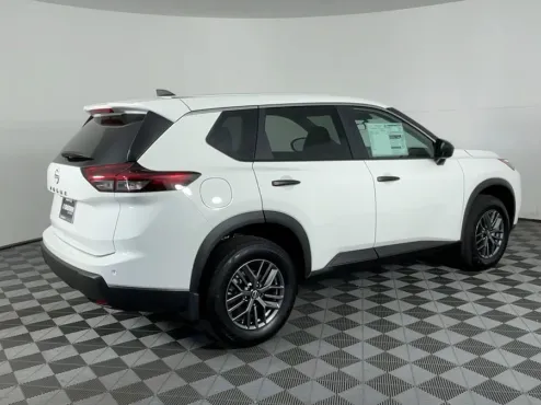 2025 Nissan Rogue S photo 4