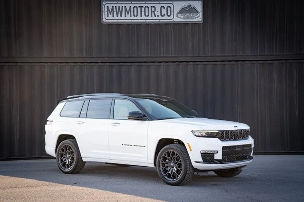 2025 Jeep Grand Cherokee L Summit Reserve photo 1