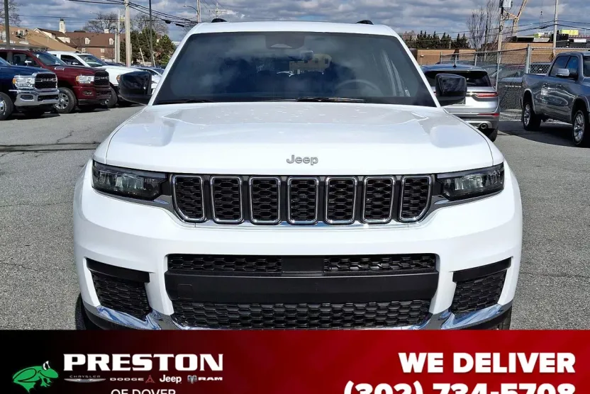 2025 Jeep Grand Cherokee Laredo X photo 1