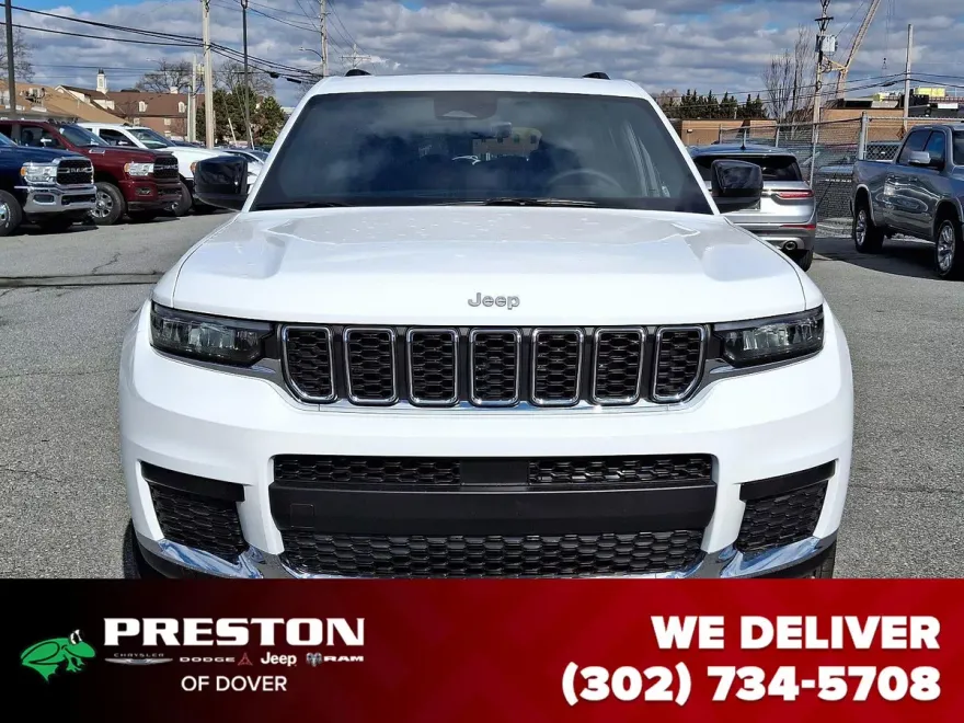 2025 Jeep Grand Cherokee Laredo X photo 1