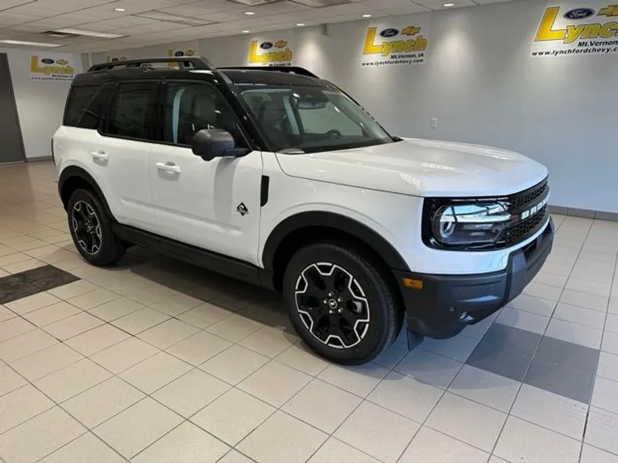 2025 Ford Bronco Sport Outer Banks photo 1