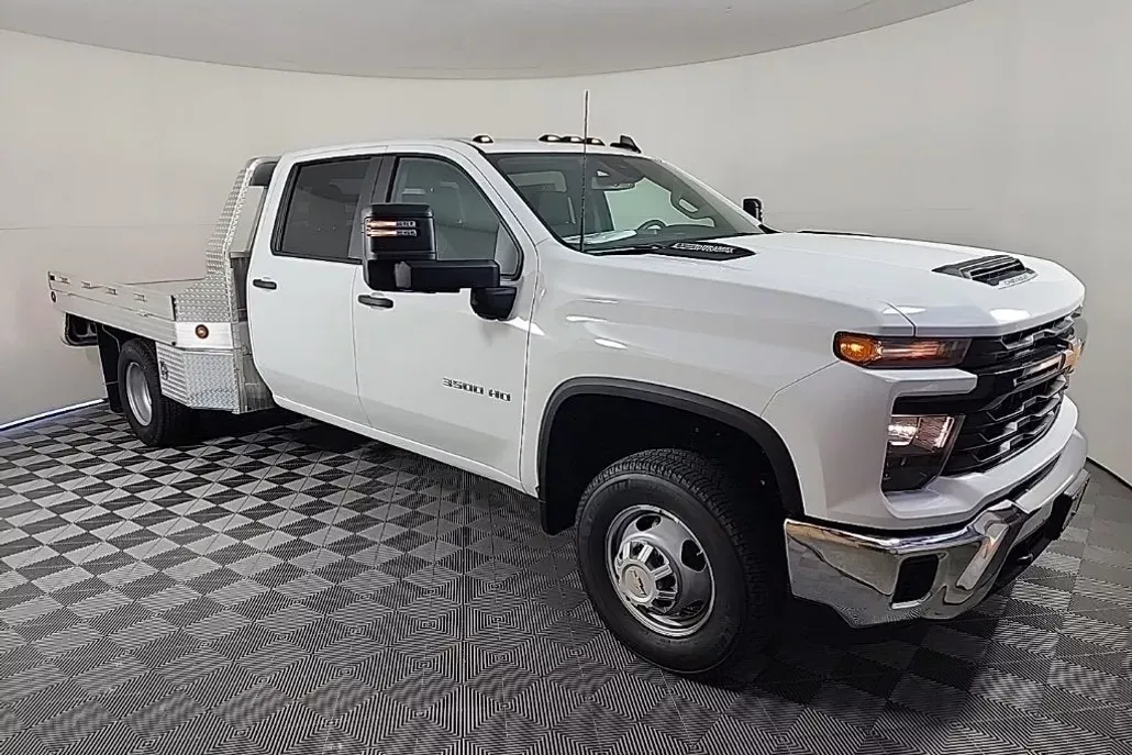 2025 Chevrolet Silverado 3500HD Work Truck photo 1