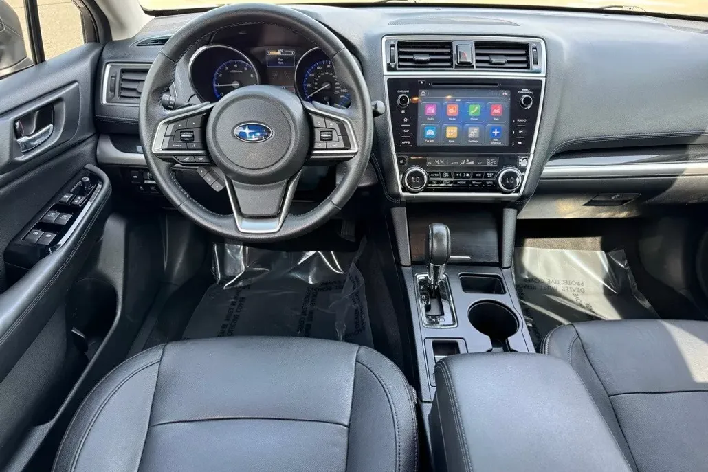 2018 Subaru Legacy 2.5i photo 1