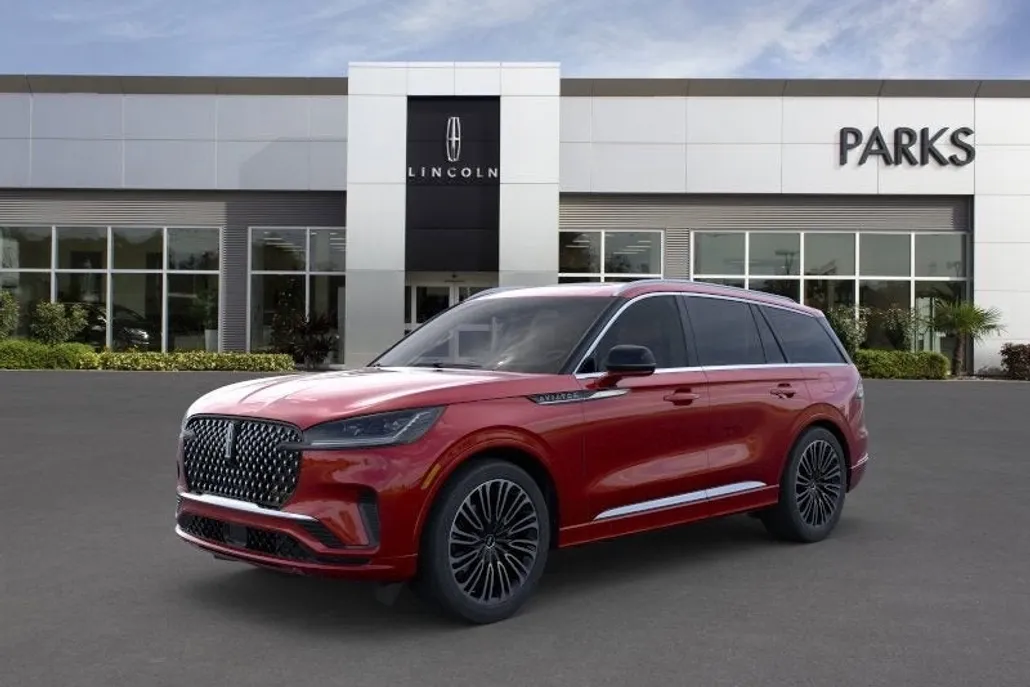 2025 Lincoln Aviator Black Label photo 1