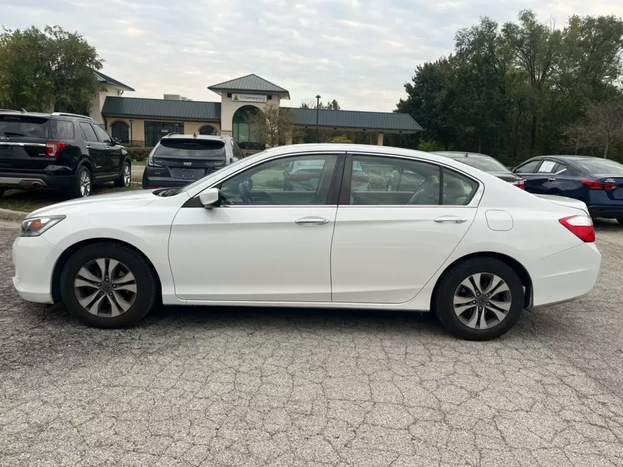 2013 Honda Accord LX photo 1
