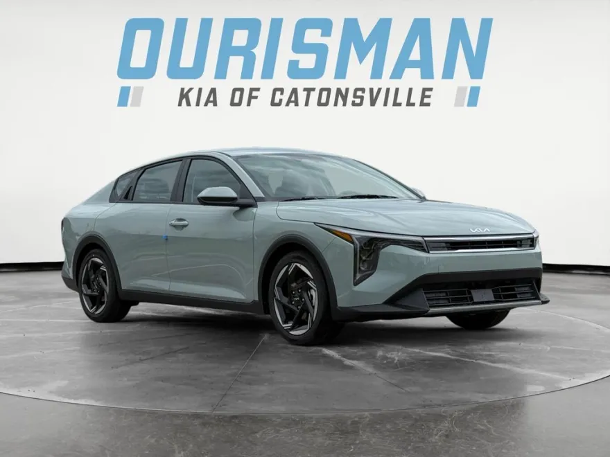 2025 Kia K4 EX photo 1