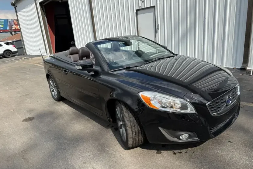 2013 Volvo C70 T5 photo 1