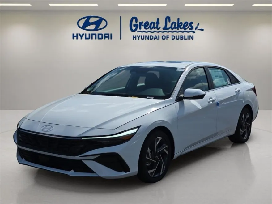 2025 Hyundai Elantra Limited photo 1