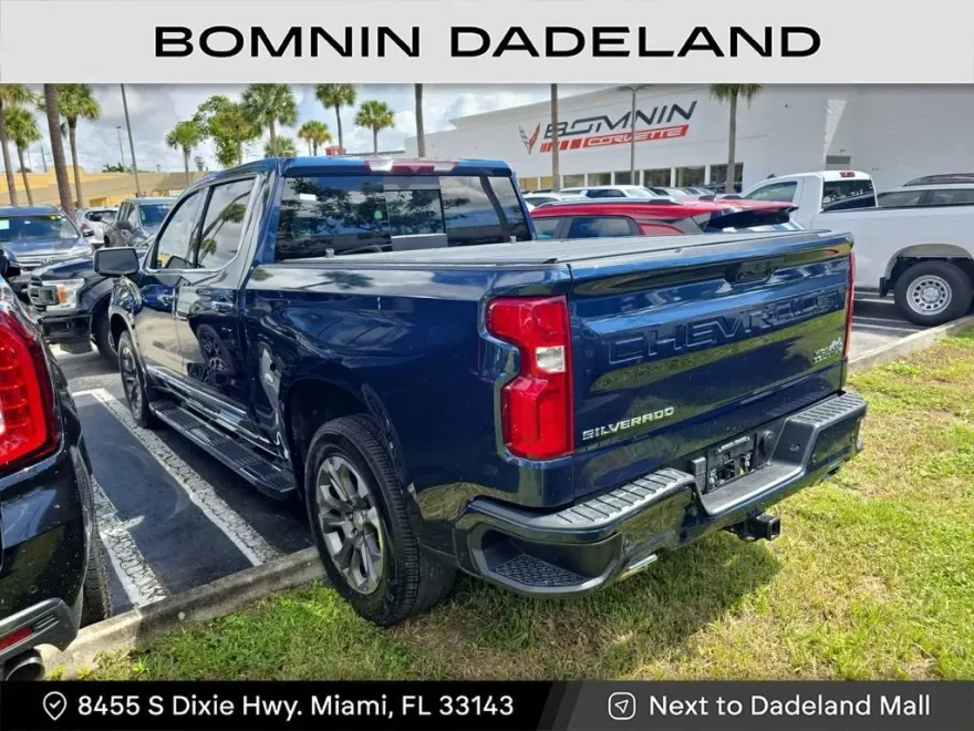 2023 Chevrolet Silverado 1500 High Country photo 1