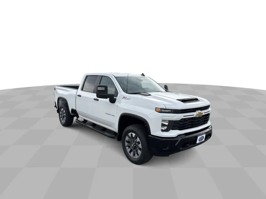 2025 Chevrolet Silverado 2500HD Custom photo 1