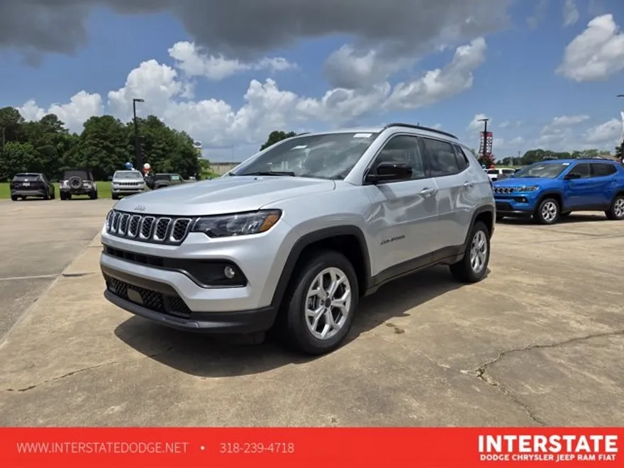 2025 Jeep Compass Latitude photo 1