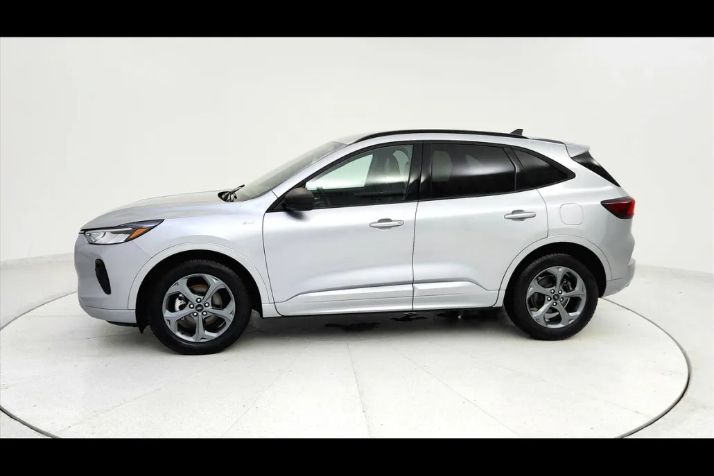 2023 Ford Escape ST-Line Sport photo 1