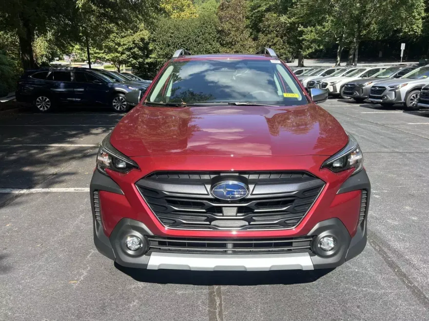 2025 Subaru Outback Touring photo 1