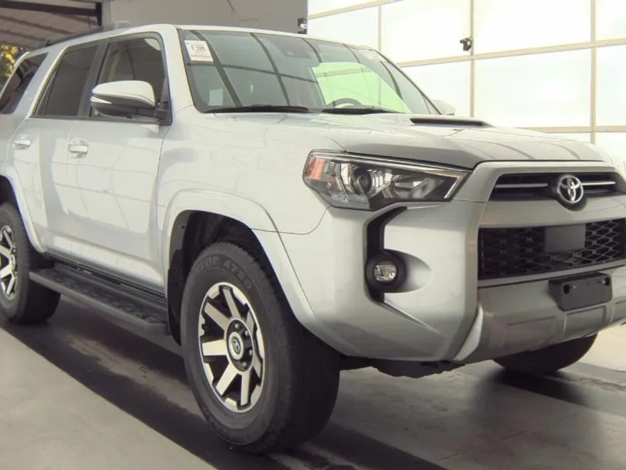2024 Toyota 4Runner TRD Off-Road Premium photo 1