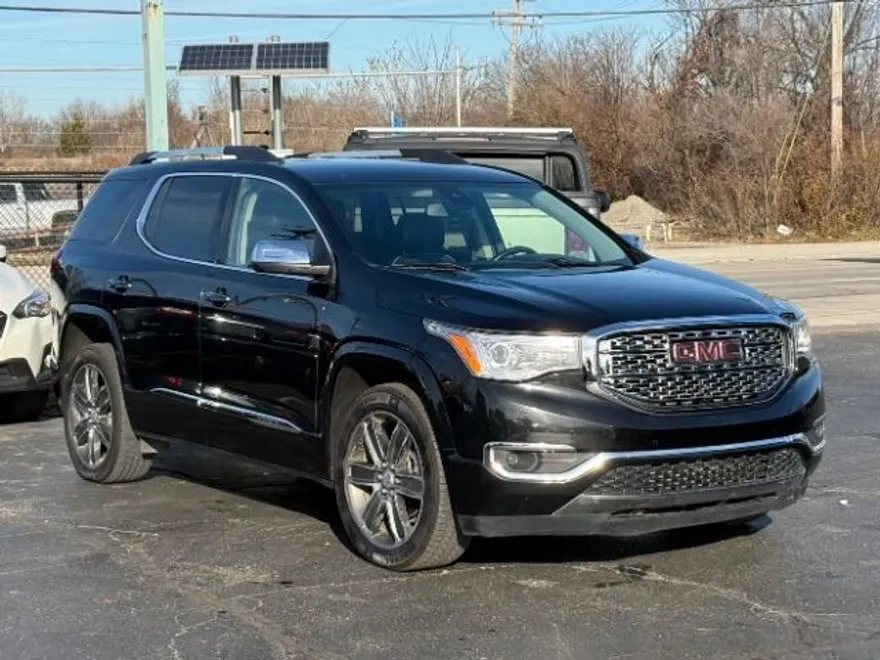 2019 Gmc Acadia Denali photo 1