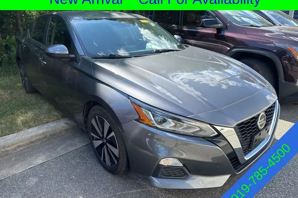 2021 Nissan Altima 2.5 SV photo 1