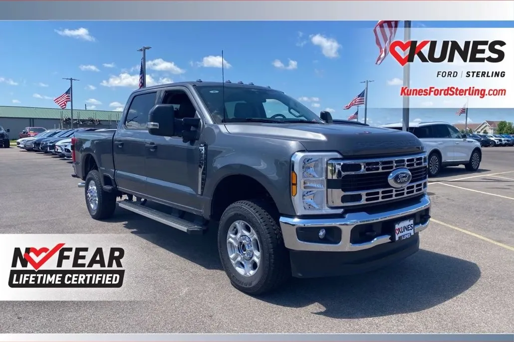 2025 Ford F-250 XLT photo 1