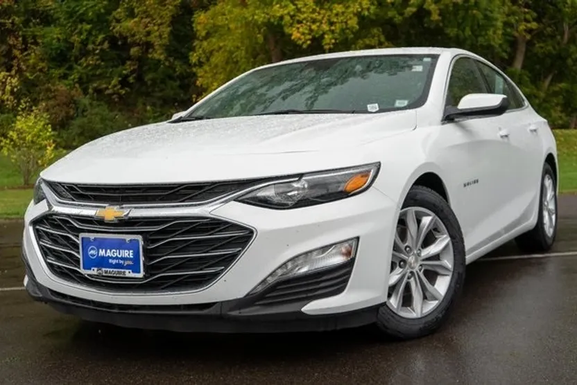 2023 Chevrolet Malibu 1LT photo 1