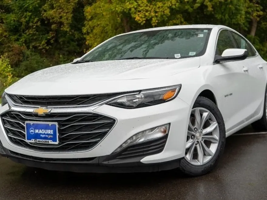 2023 Chevrolet Malibu 1LT photo 1