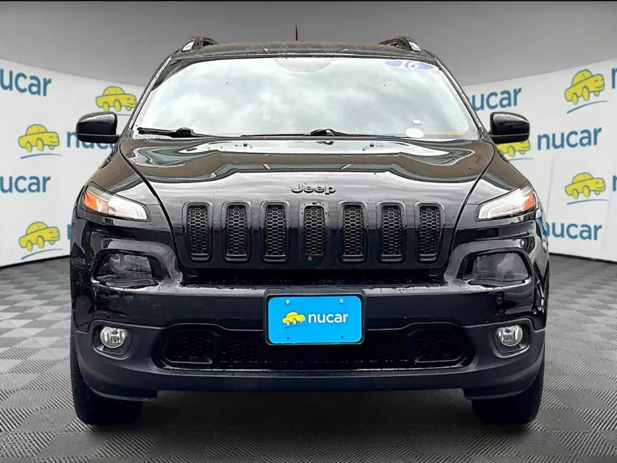 2016 Jeep Cherokee Altitude photo 1
