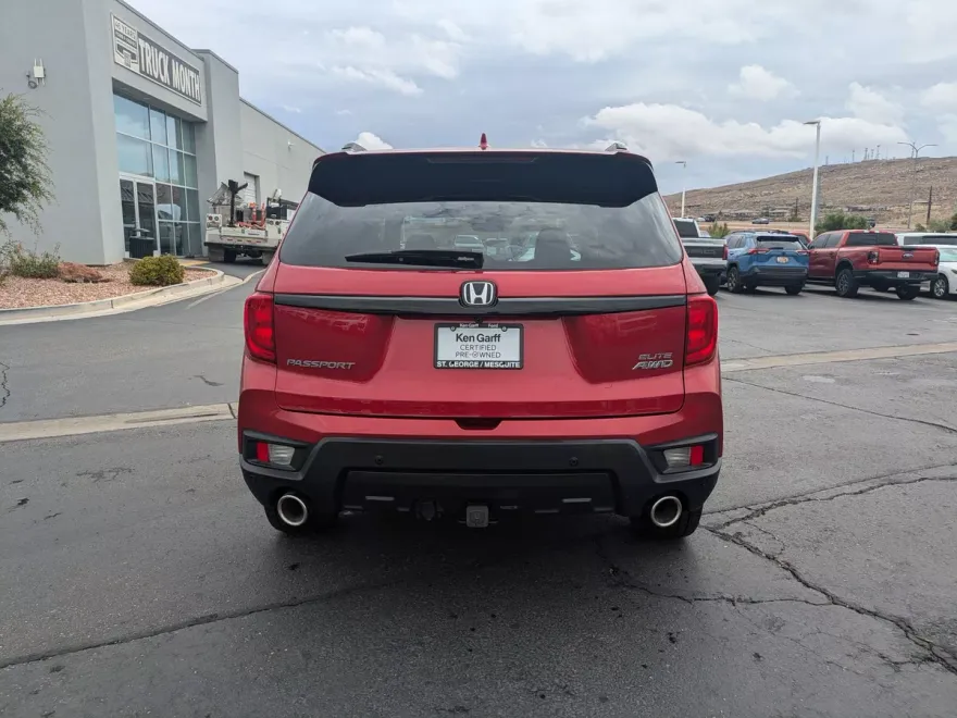 2022 Honda Passport Elite photo 1