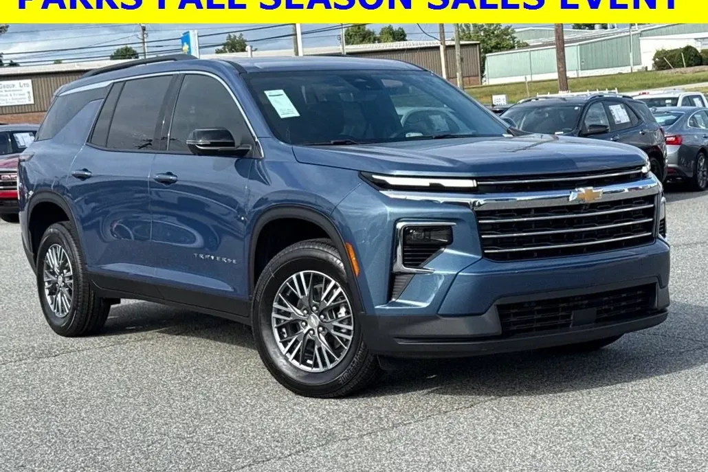 2026 Chevrolet Traverse photo 1