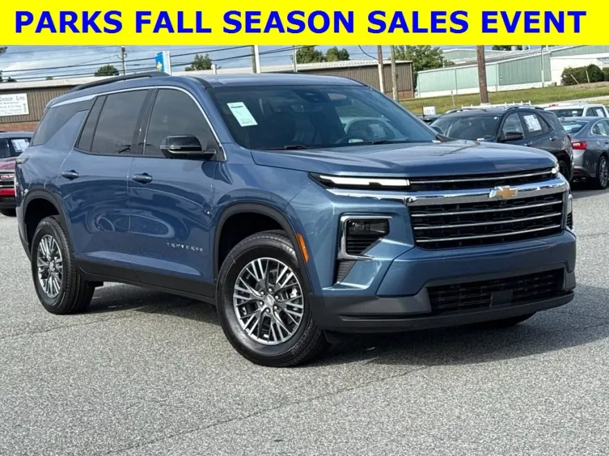 2026 Chevrolet Traverse photo 1