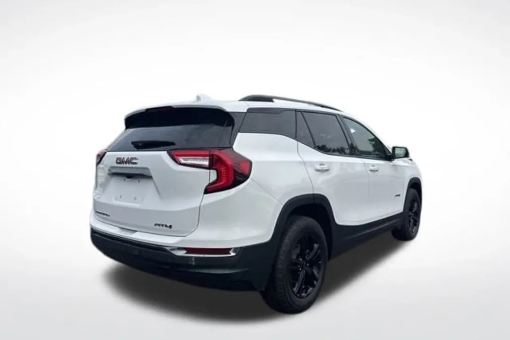 2023 Gmc Terrain AT4 photo 1