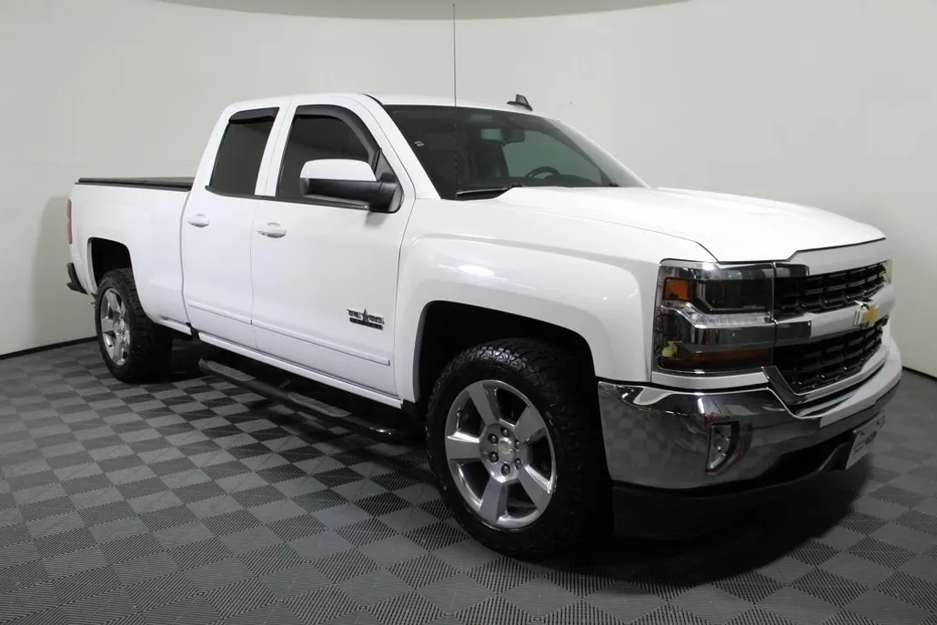 2018 Chevrolet Silverado 1500 LT1 photo 1