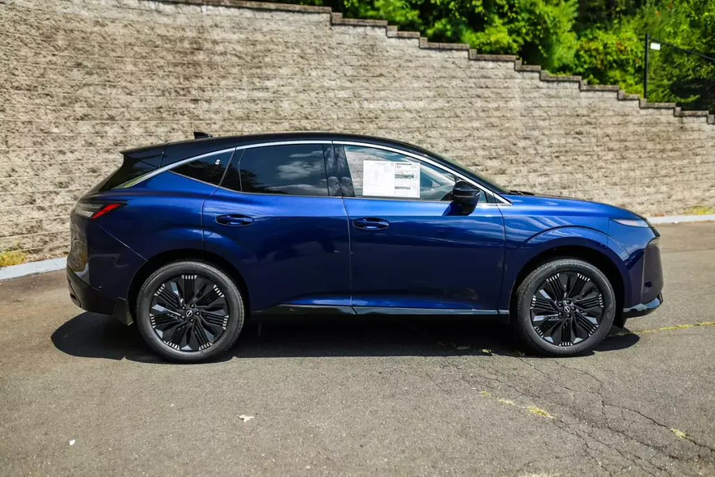 2025 Nissan Murano Platinum photo 1