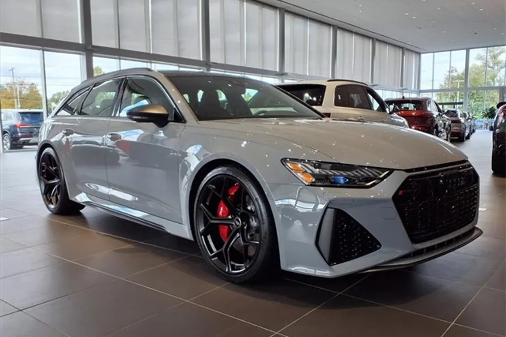 2026 Audi RS 6 Avant Performance Base photo 1