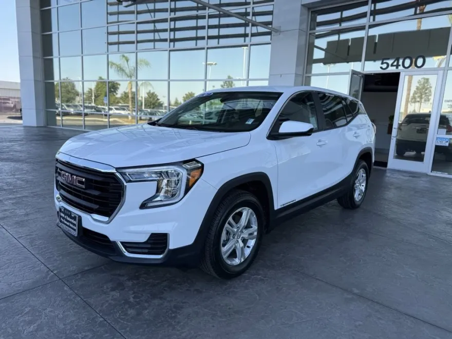 2024 Gmc Terrain SLE photo 1