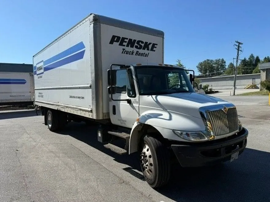 2019 International MA025 DuraStar 4300 photo 1