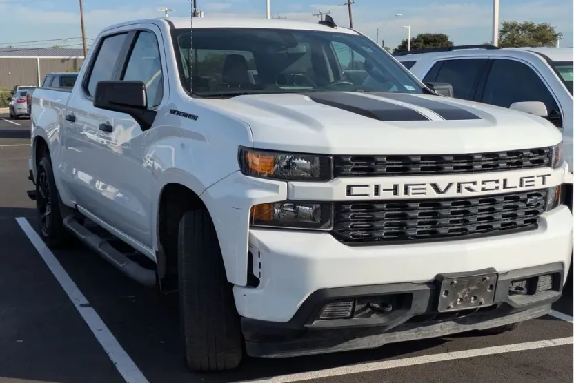 2021 Chevrolet Silverado 1500 Custom photo 1