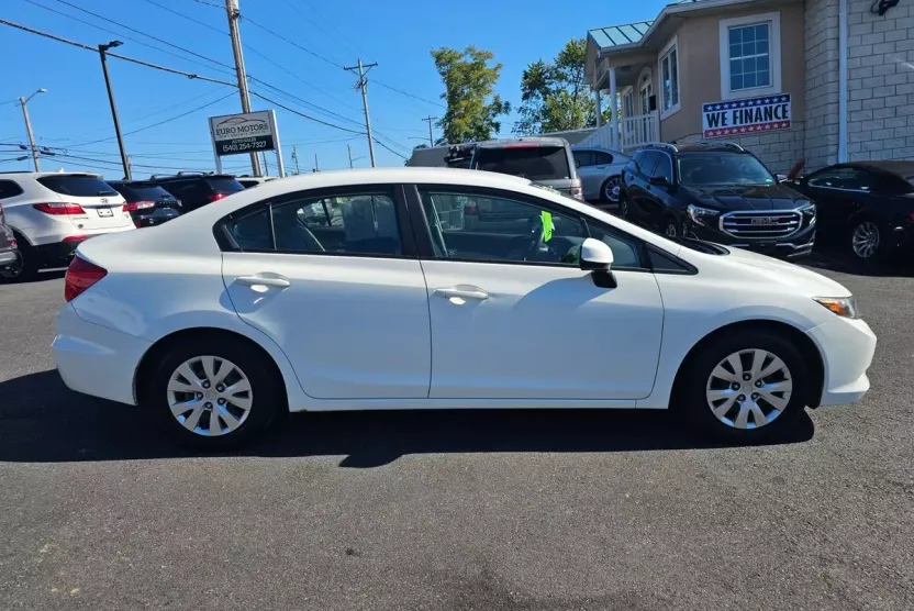 2012 Honda Civic LX photo 1