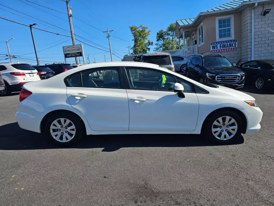 2012 Honda Civic LX photo 1