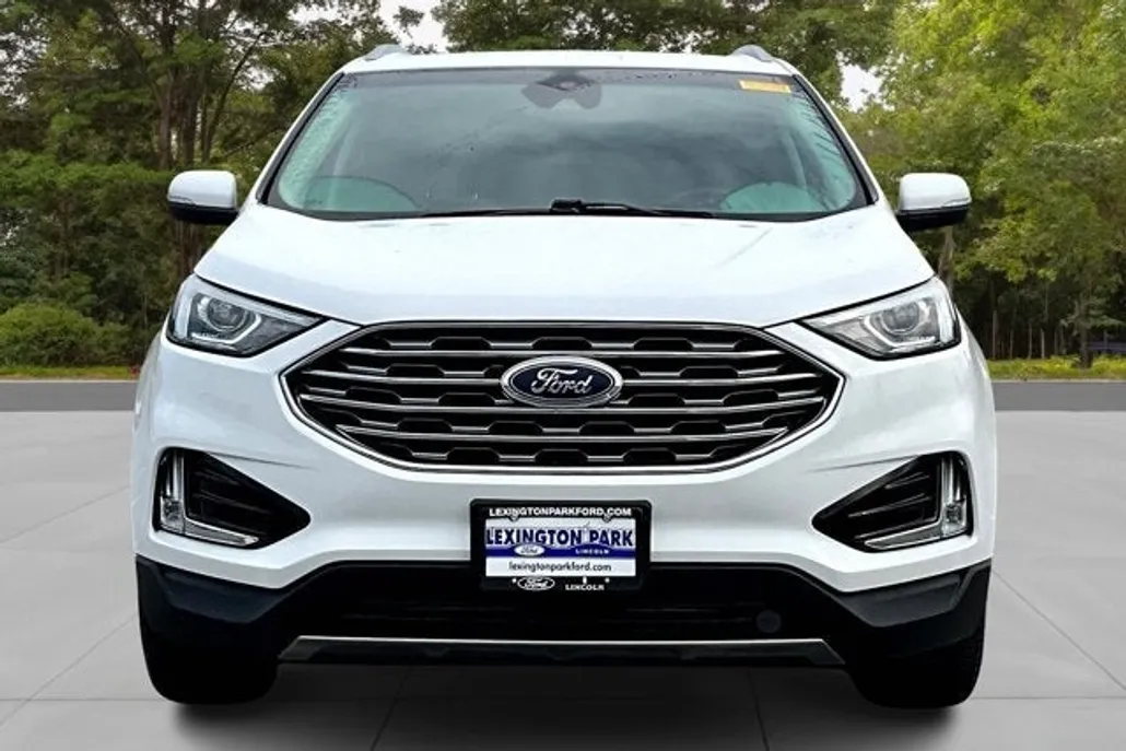 2019 Ford Edge SEL photo 1