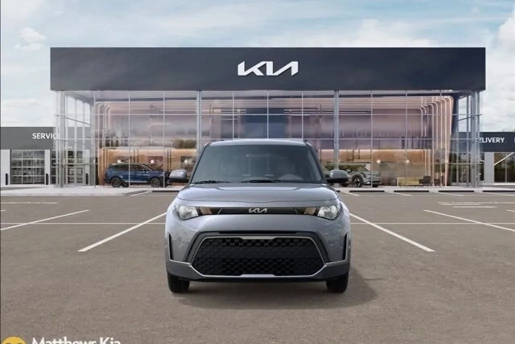 2025 Kia Soul LX photo 1