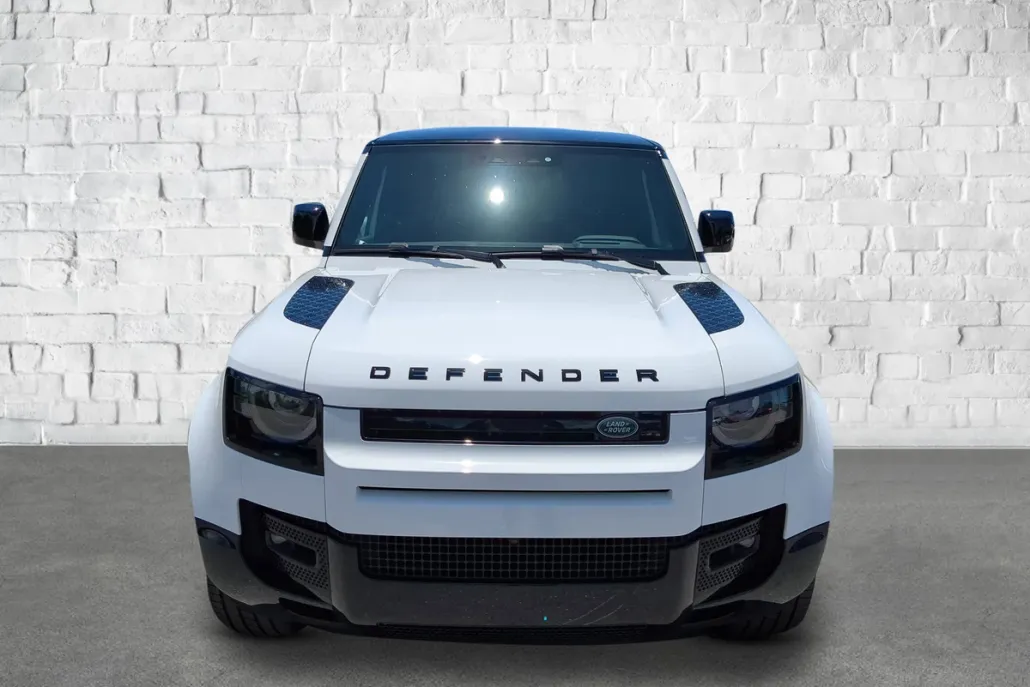 2025 Land Rover Defender 110 X-Dynamic SE photo 1