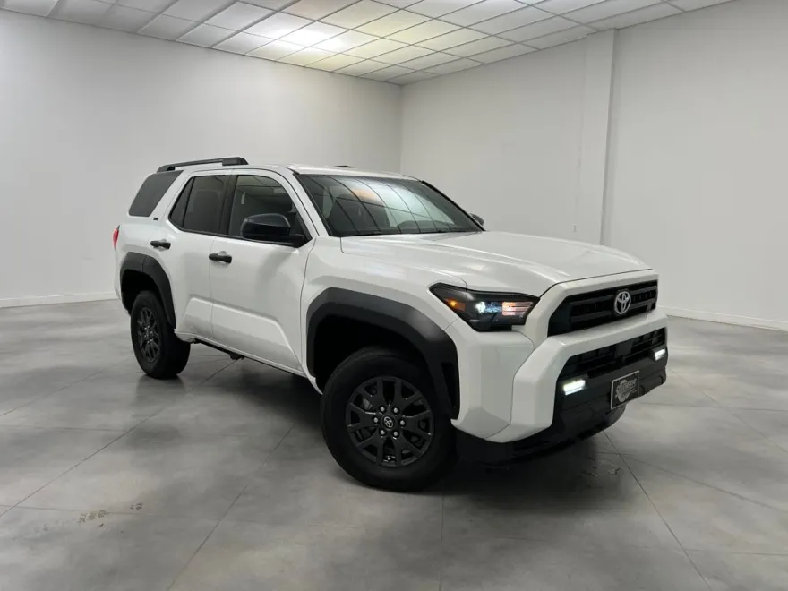 2025 Toyota 4Runner SR5 photo 1