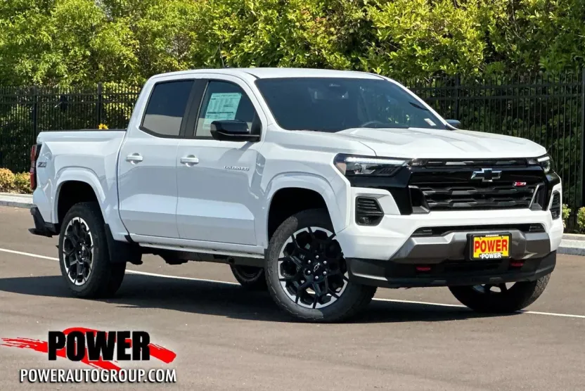 2026 Chevrolet Colorado Z71 photo 1