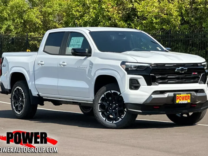2026 Chevrolet Colorado Z71 photo 1