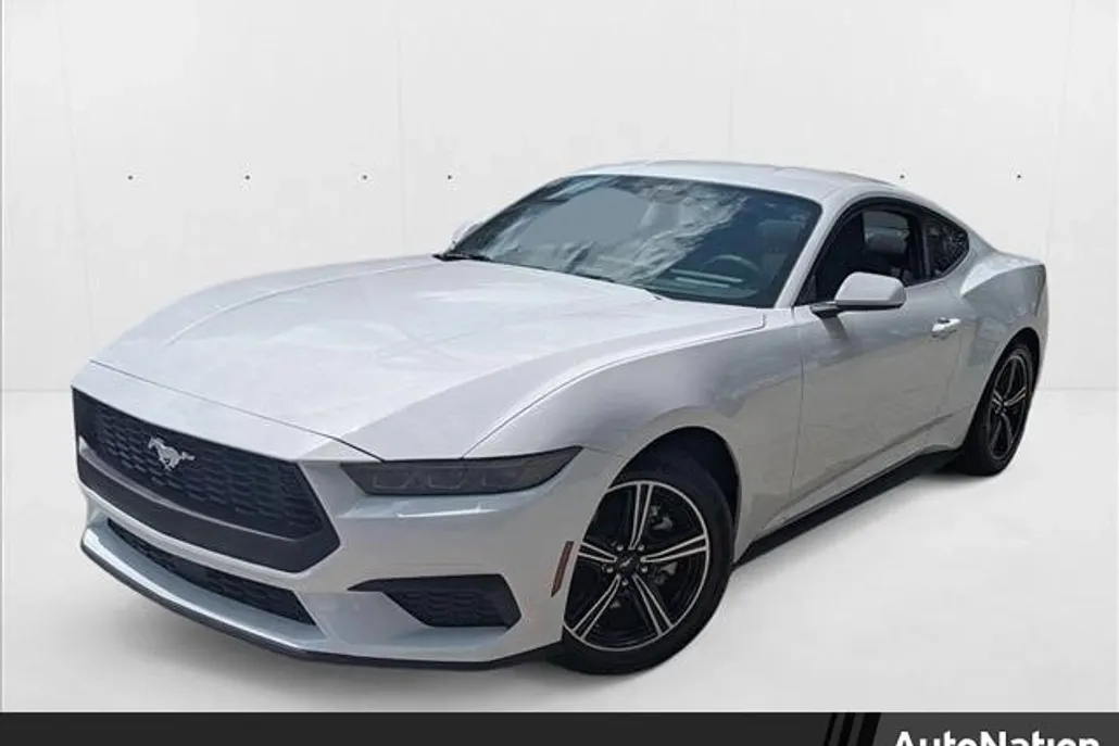 2025 Ford Mustang EcoBoost photo 1