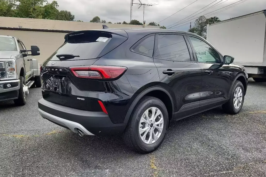 2025 Ford Escape Active photo 1