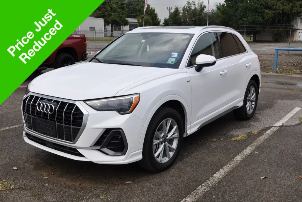 2021 Audi Q3 S line Premium photo 1
